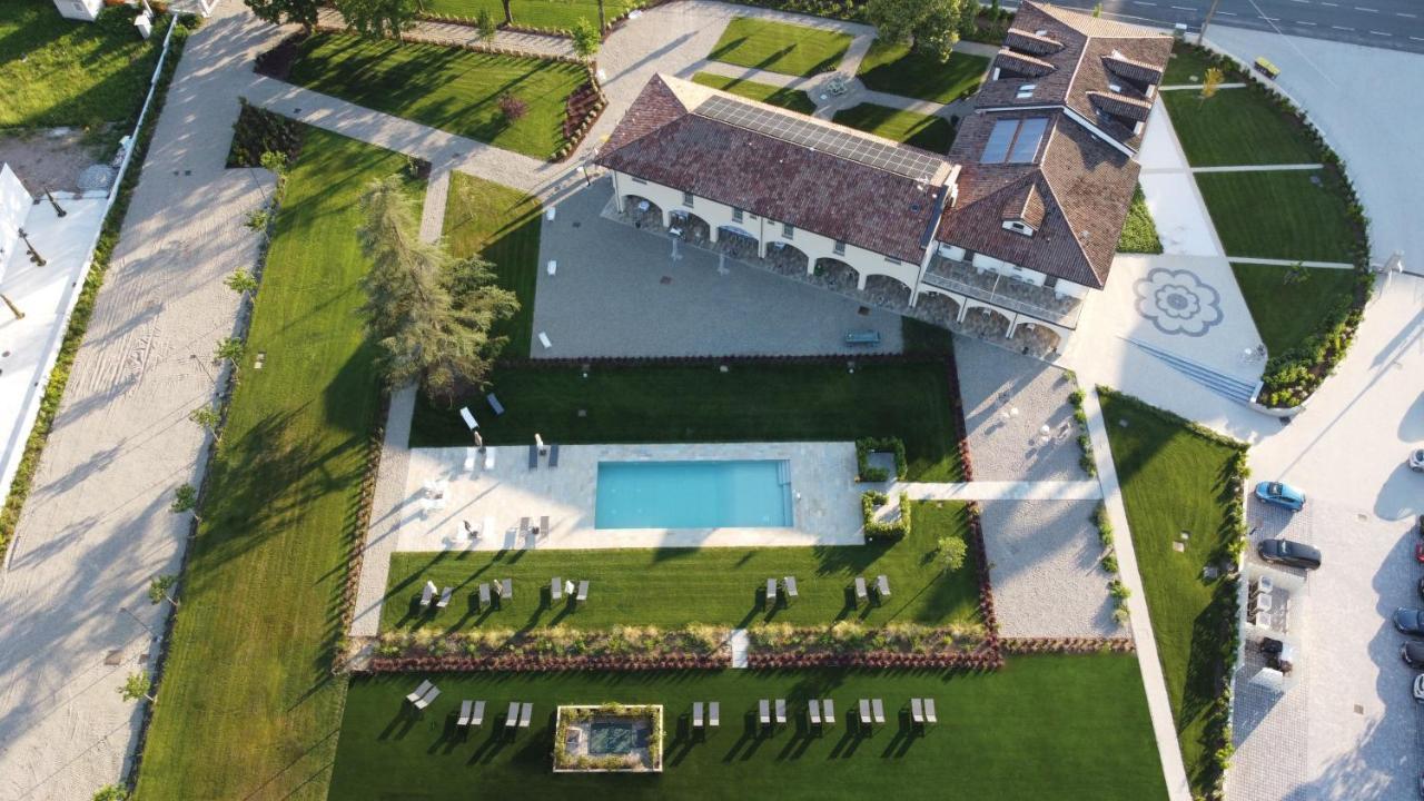 L'Aja Della Mirusina - Piedmont Resort Monferrato Langhe 卡内利 外观 照片